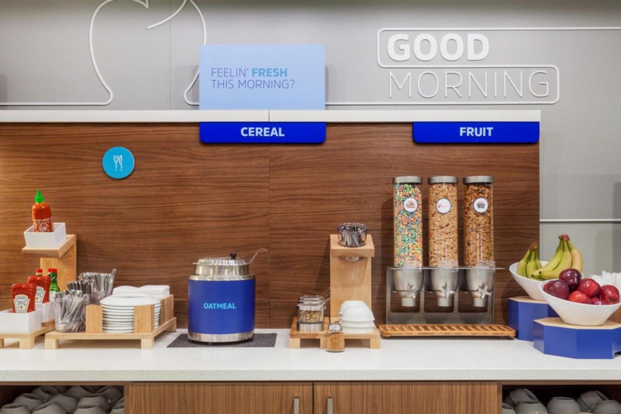 Holiday Inn Express & Suites Austin Airport East By Ihg المظهر الخارجي الصورة