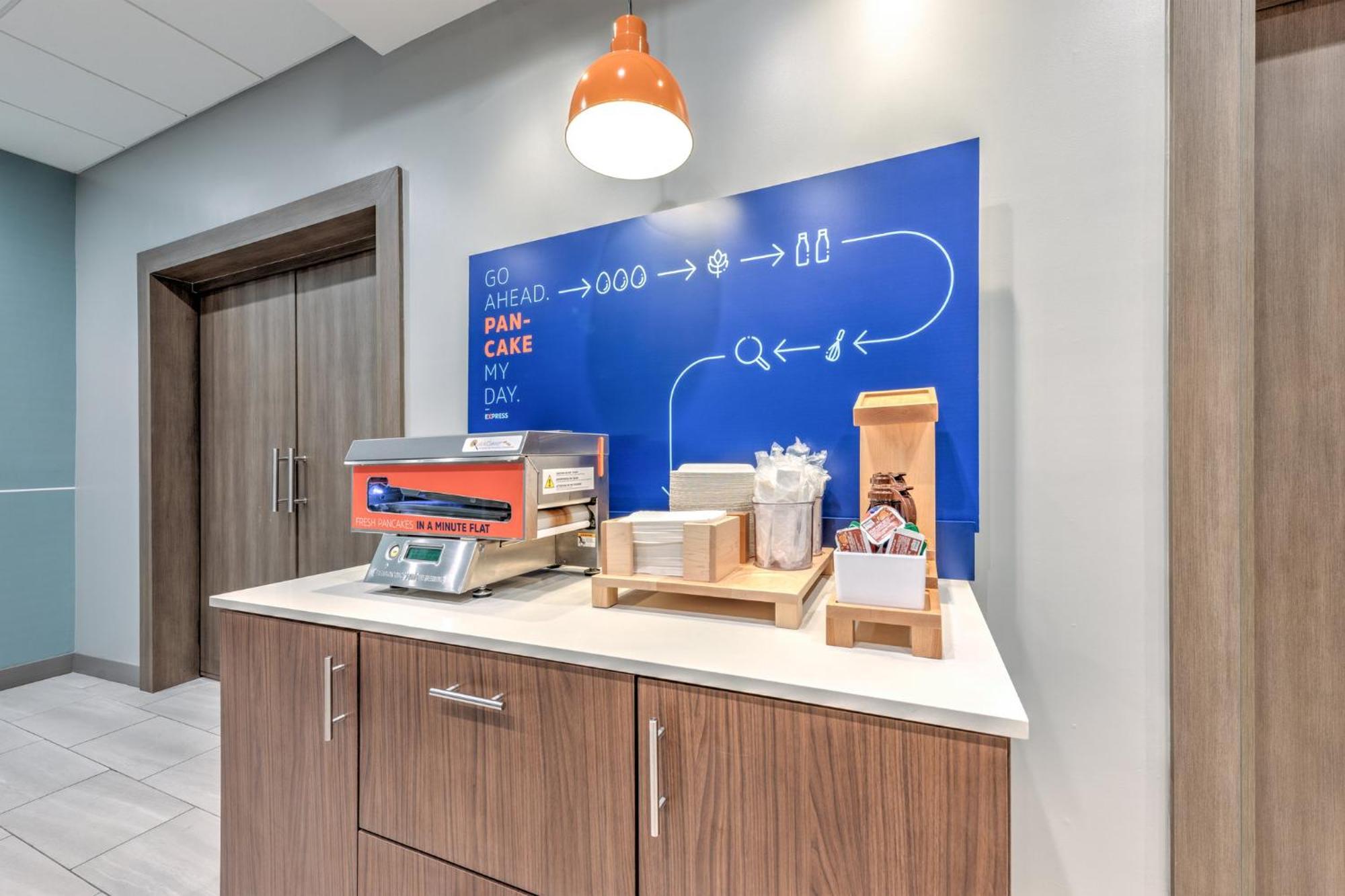 Holiday Inn Express & Suites Austin Airport East By Ihg المظهر الخارجي الصورة