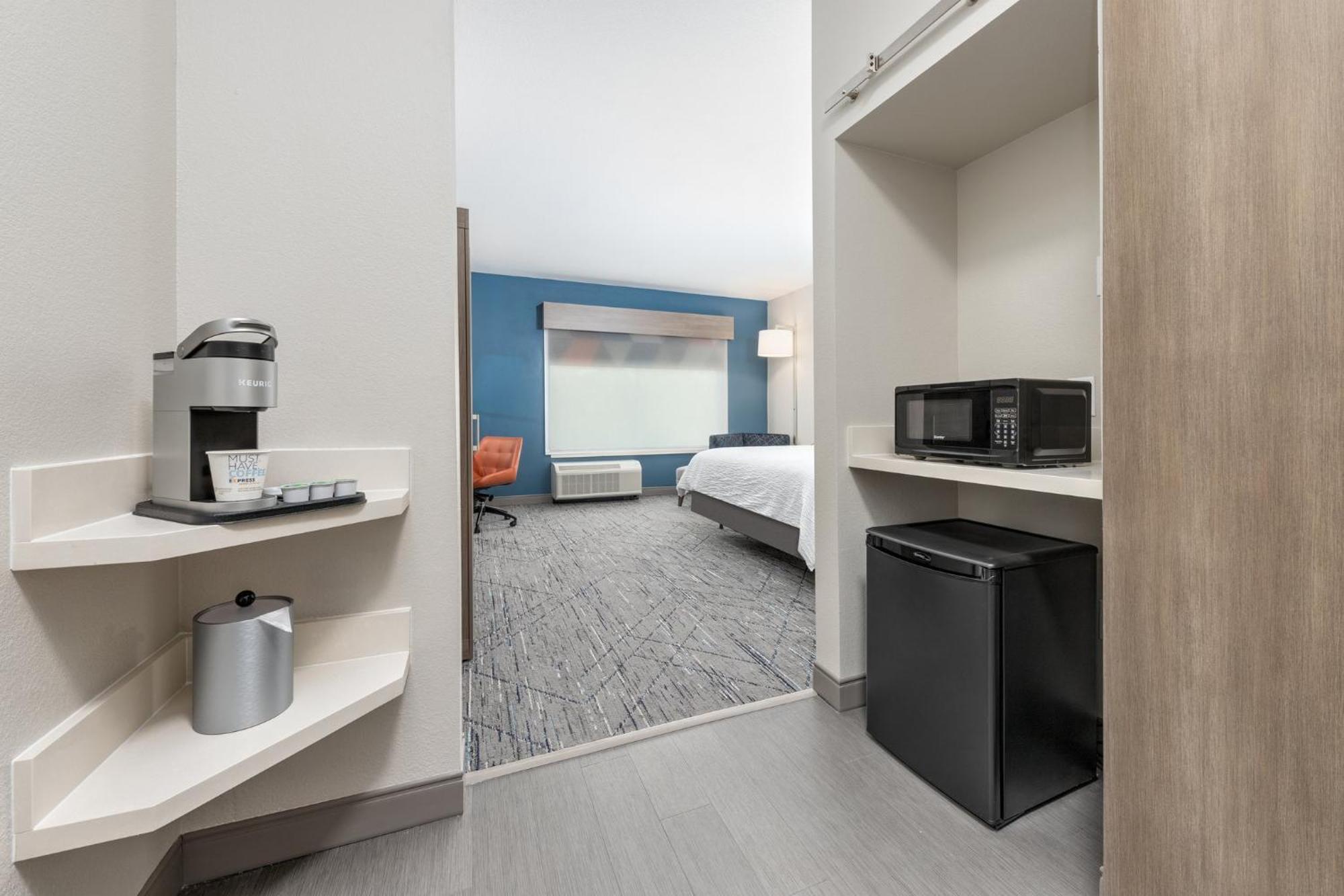 Holiday Inn Express & Suites Austin Airport East By Ihg المظهر الخارجي الصورة