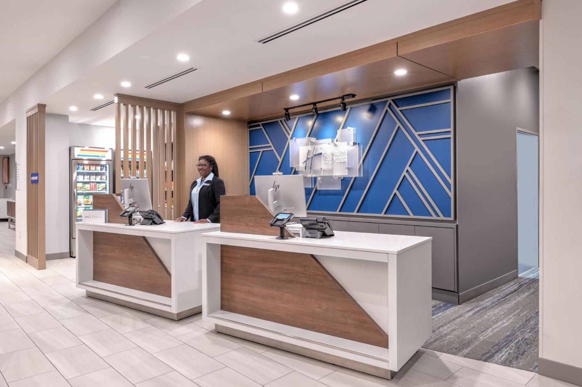 Holiday Inn Express & Suites Austin Airport East By Ihg المظهر الخارجي الصورة